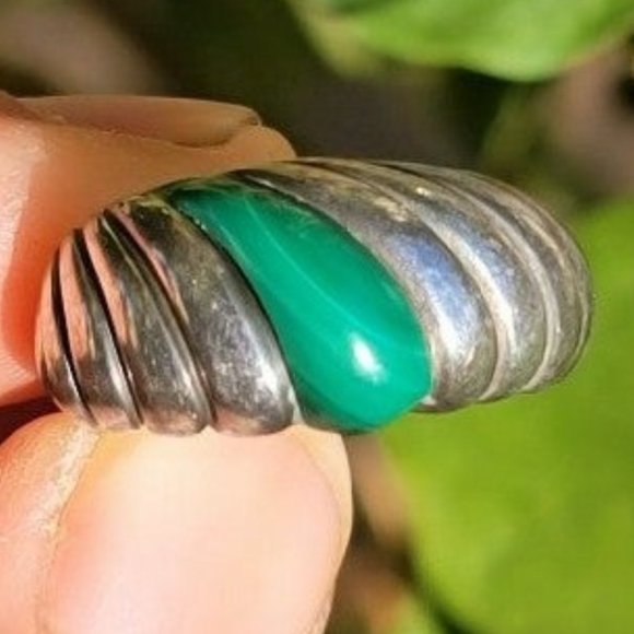 Chunky Southwest Native American chunky curved ribbed malachite 925 sterling rin - Picture 6 of 12